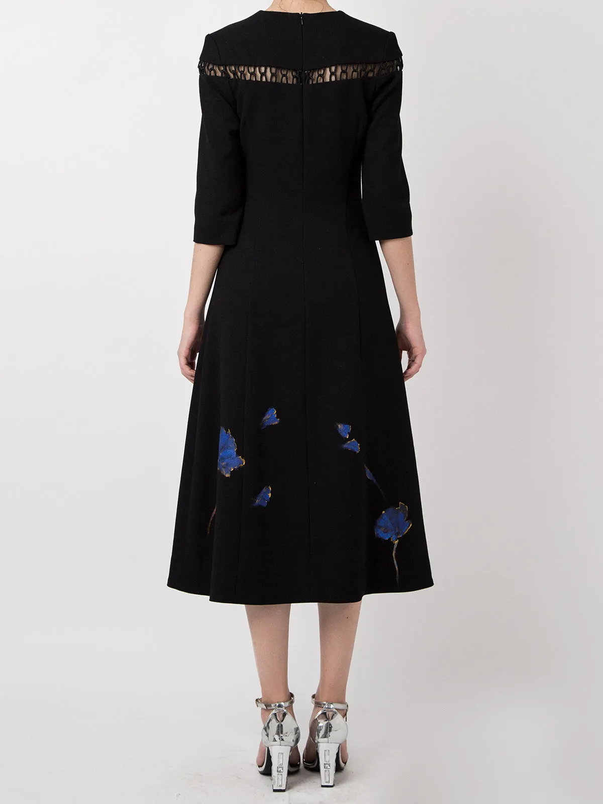 PHOENIX IN POPPY-PAINTED MIDI BLACK DRESS