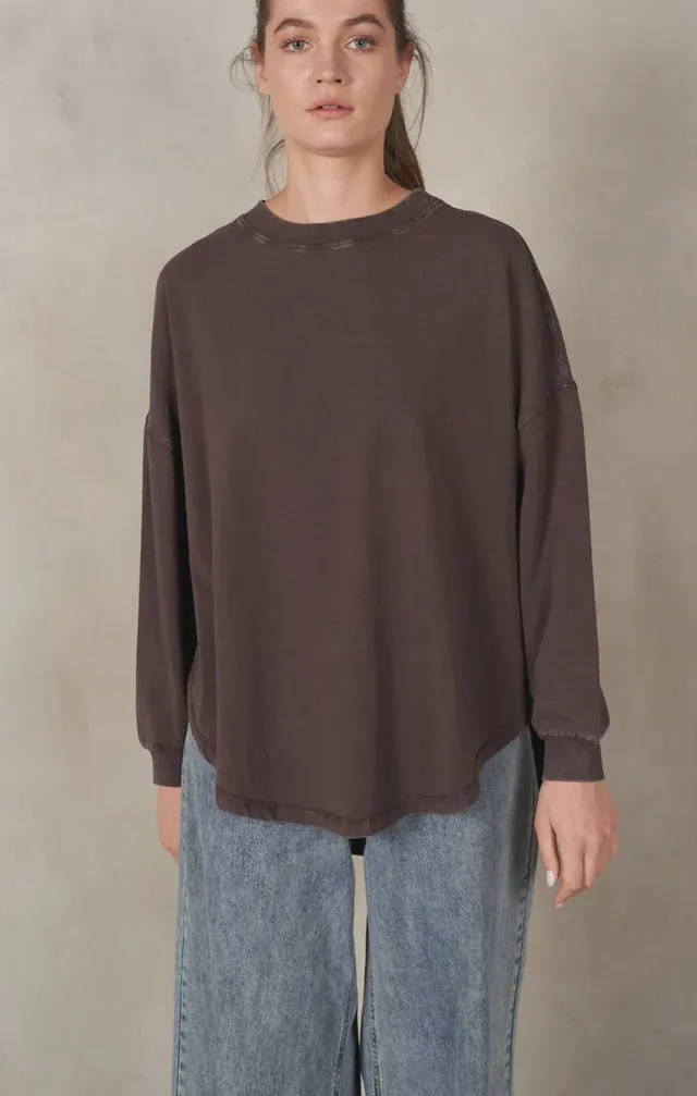 Raven Center Back SplitCrewneck LS Top