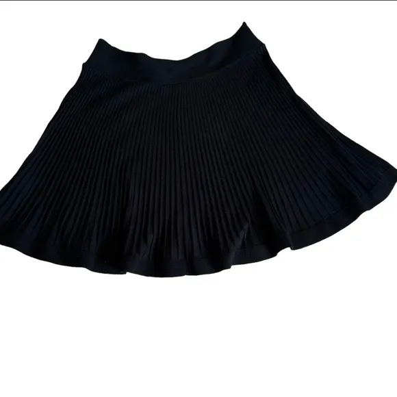 Rebecca Taylor Pleated Black Stretch Skirt Size Medium