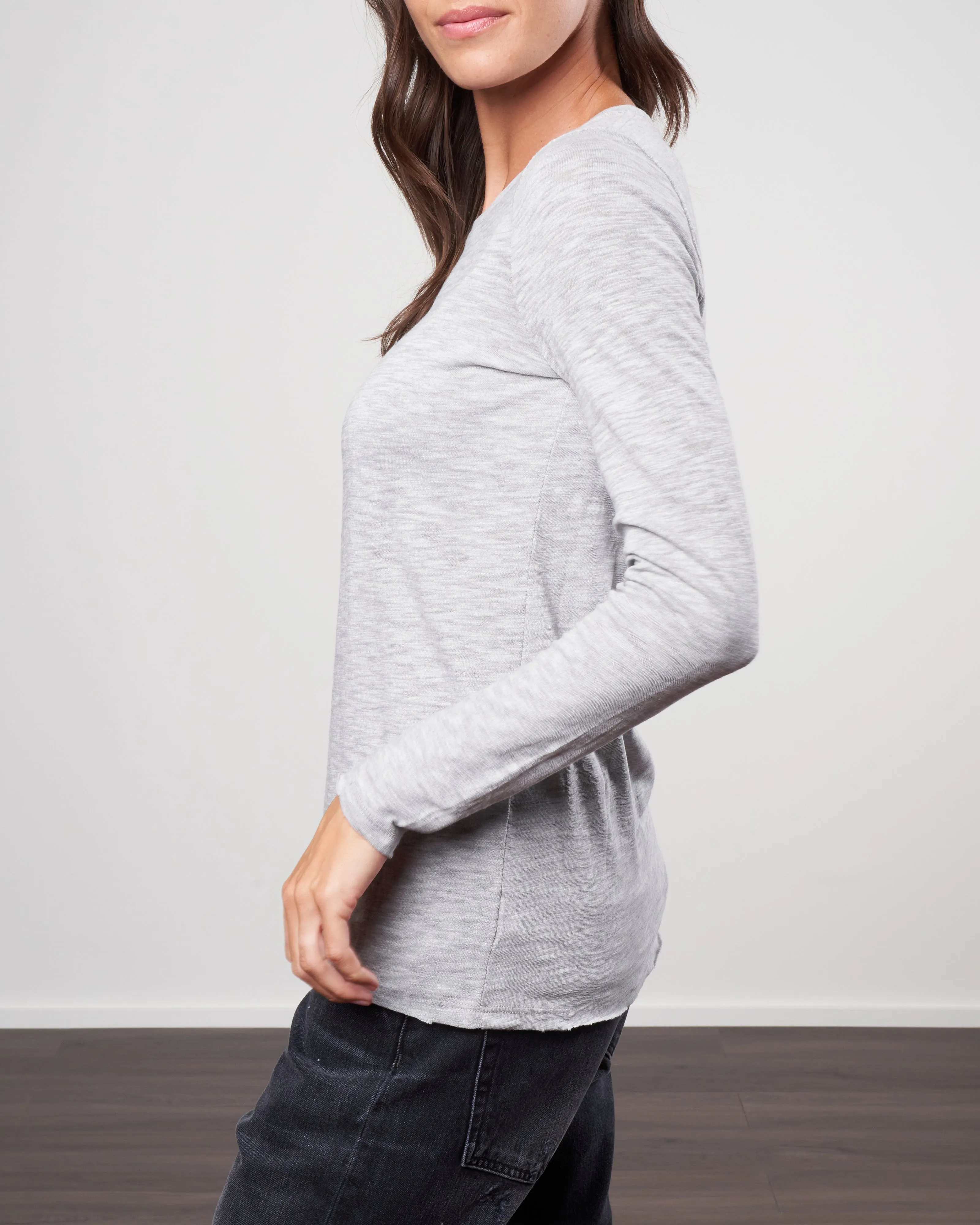 slub jersey l/s destroyed crewneck - heather grey
