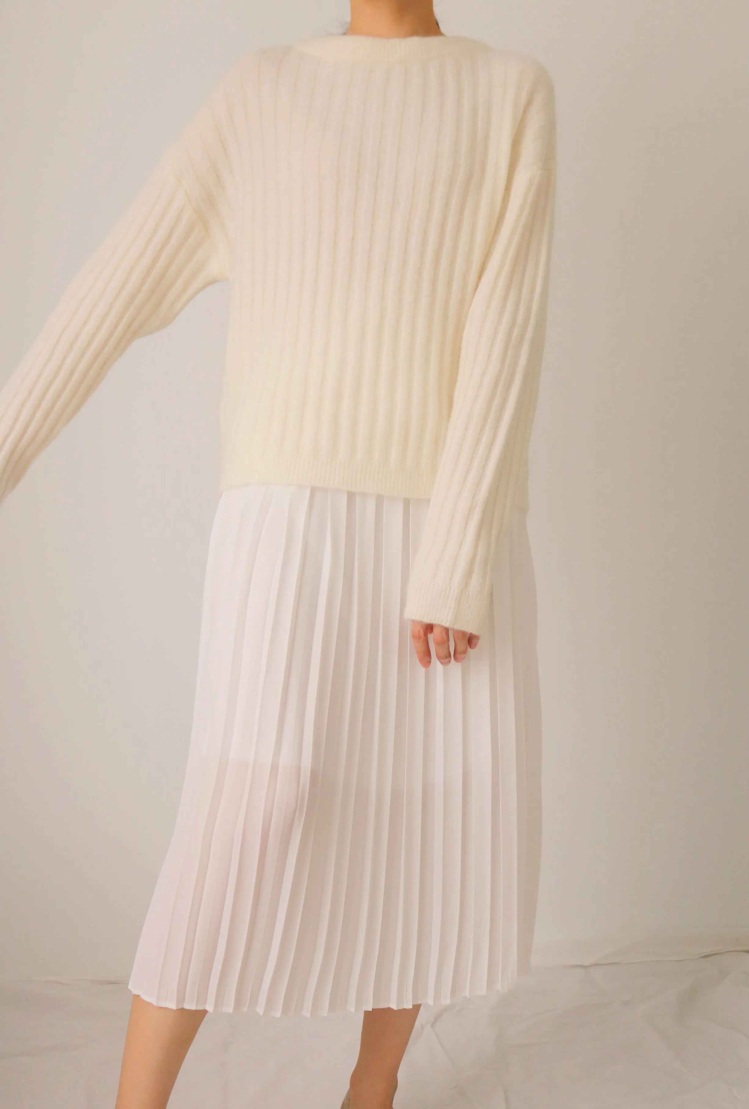 Stella Skirt -limited edition, made in Korea (Ships in 14 days)