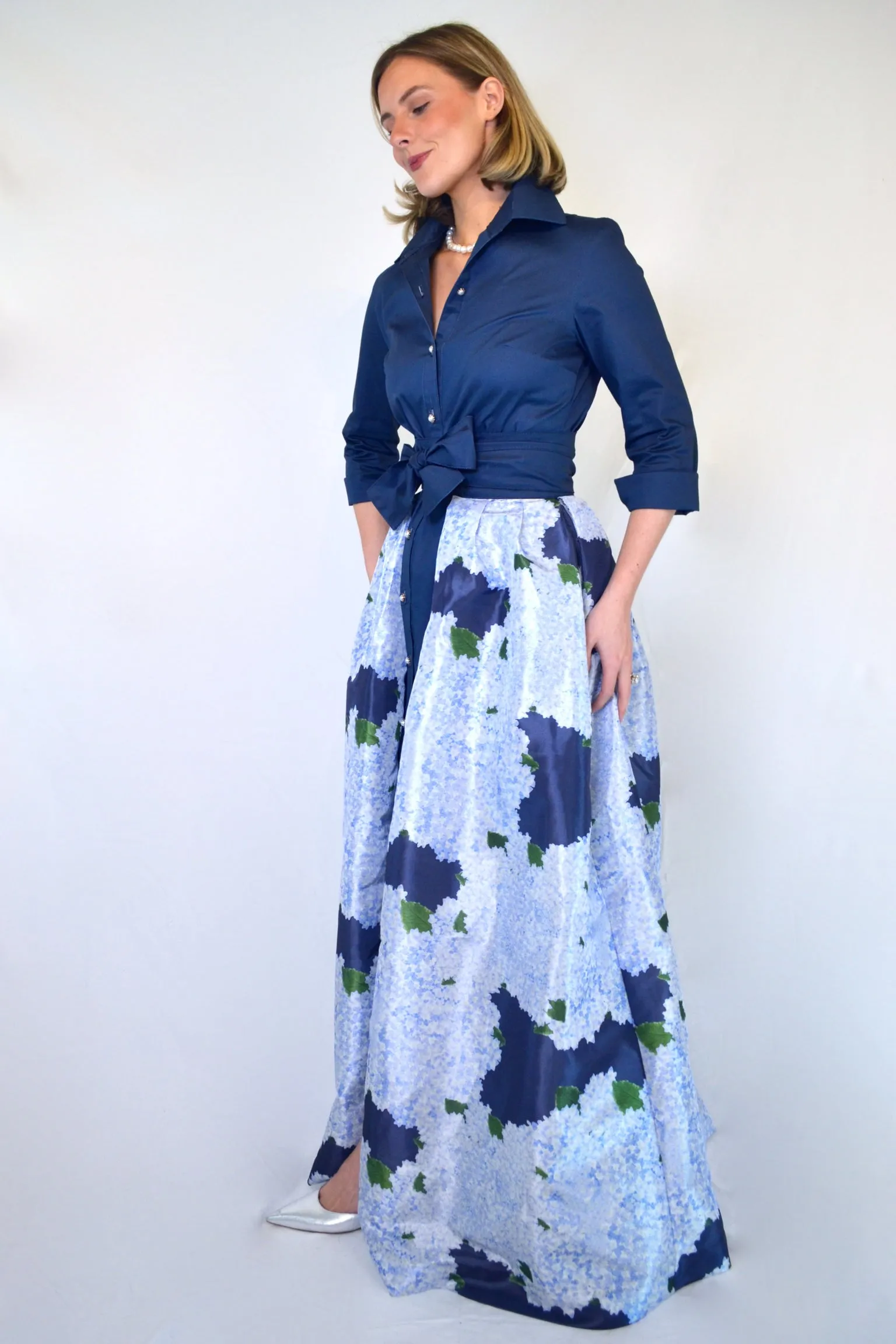 Taffeta Overskirt in Hydrangea on Navy