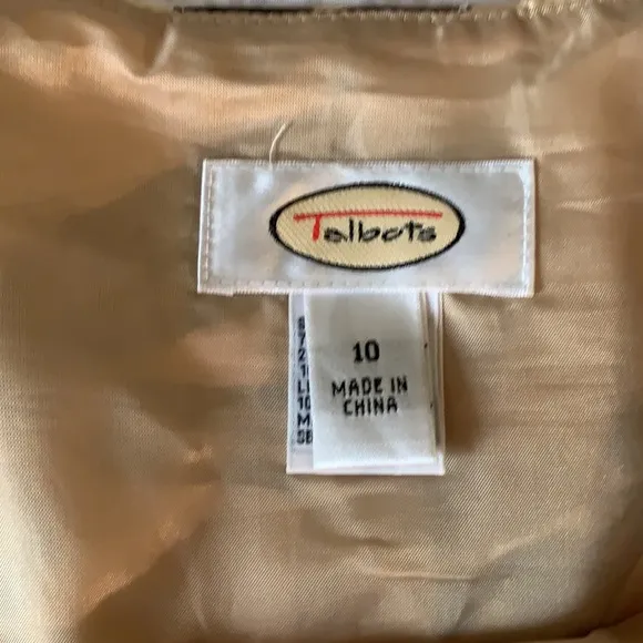 TALBOTS size  cream A-line silkblend skirt in excellent condition