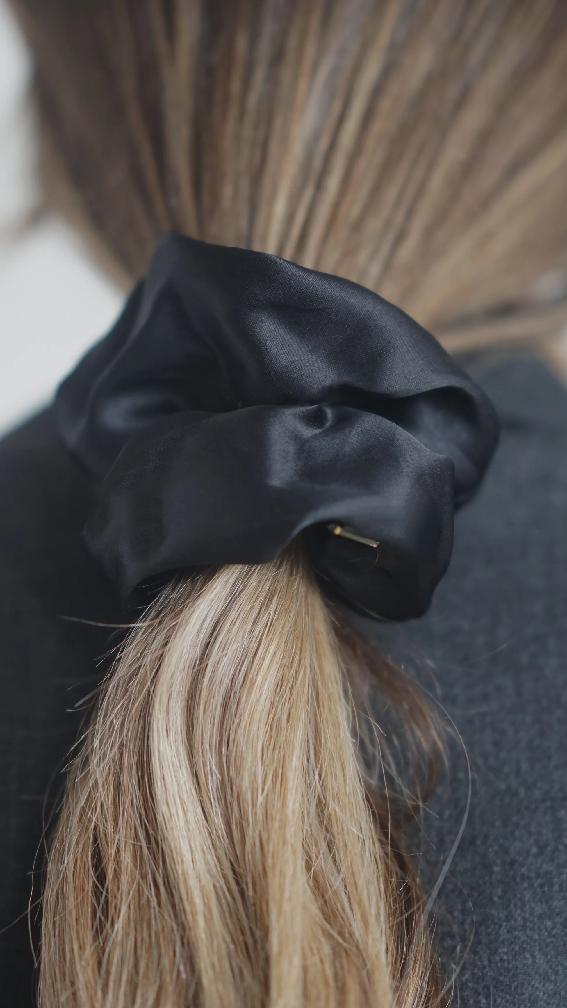 THE ALICE ORGANZA SMALL - BLACK