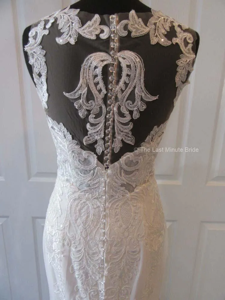 The Last Minute Bride style Daphne