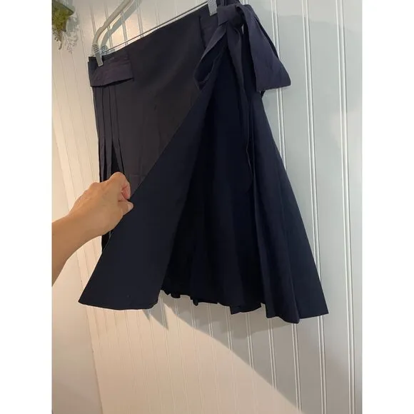 Tory Burch Womens Pleated Navy Skirt With Side Tie 95% Wool  Size 8