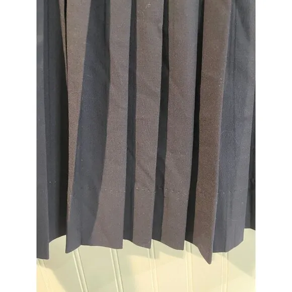 Tory Burch Womens Pleated Navy Skirt With Side Tie 95% Wool  Size 8