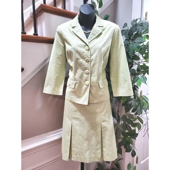 Tracy Evans Women's Green Cotton Single Breasted Blazer &amp; Skirt 2 Pc's Suit 10