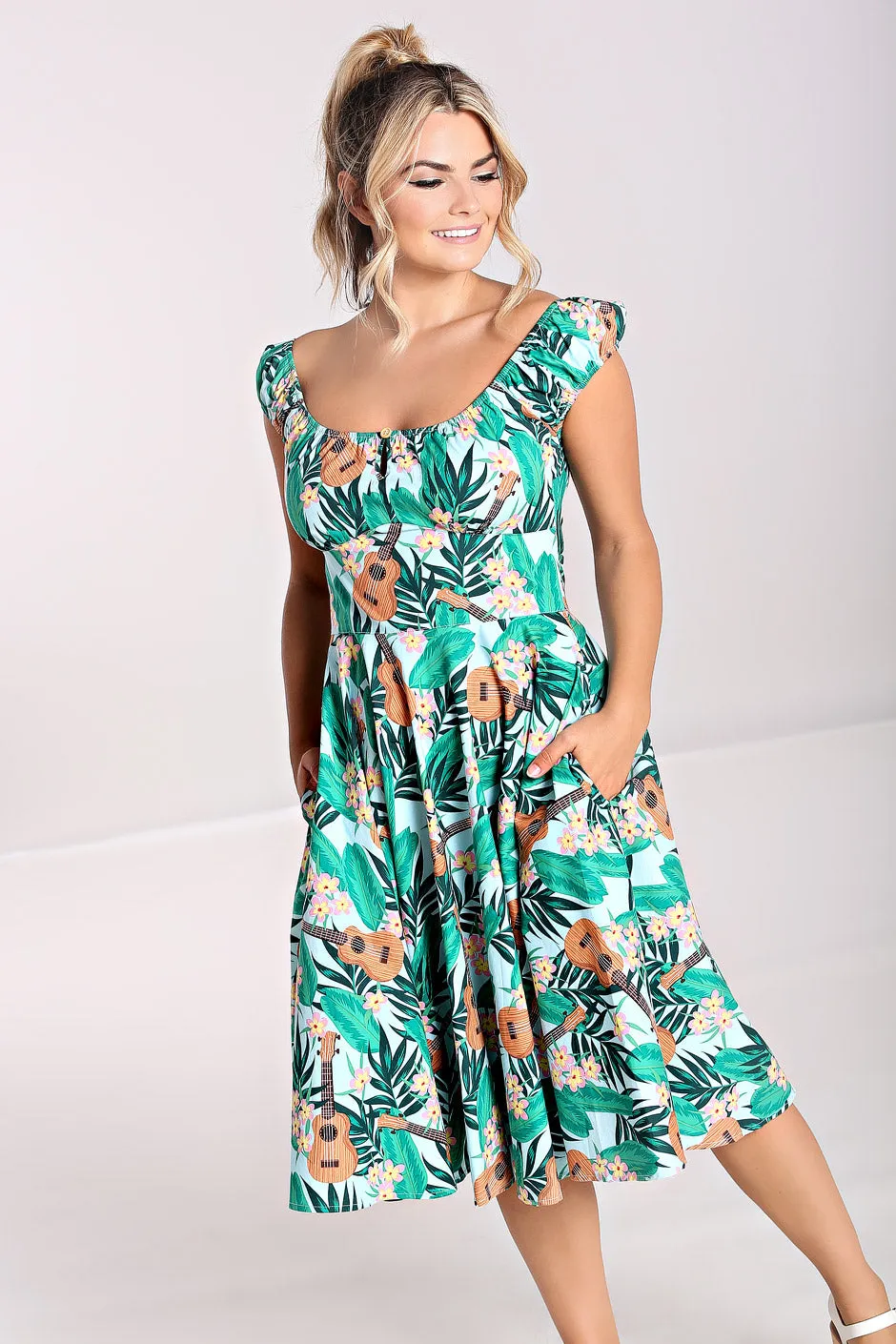 UKULELE 50'S DRESS