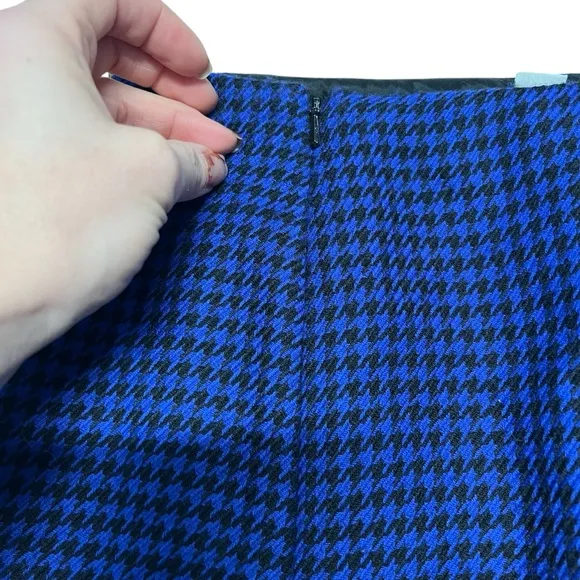 Vintage Carlisle - Women’s Houndstooth Wool Silk Pleated Skirt Sz. 4
