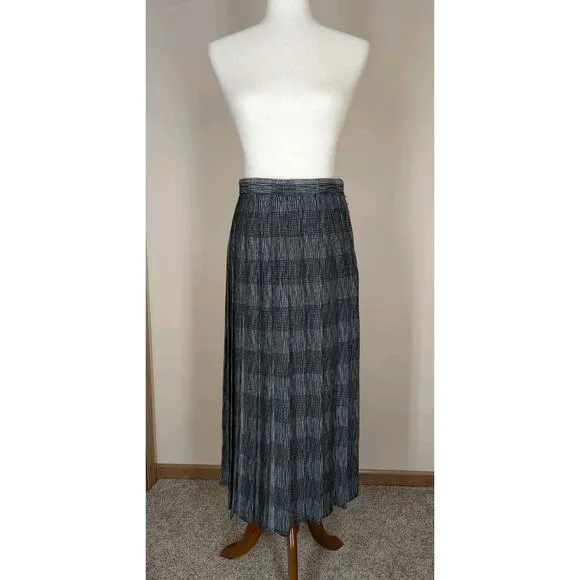 Vintage Schrader Separates 100% Wool Plaid Skirt Gray Black Midi Pleated Size 6