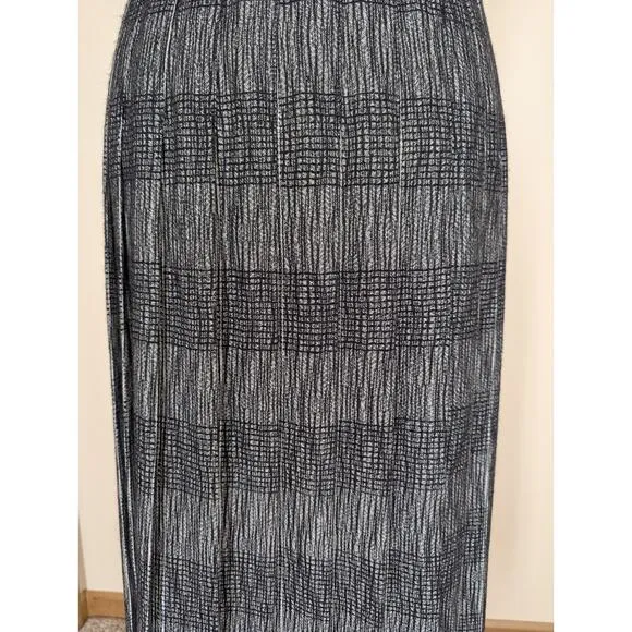 Vintage Schrader Separates 100% Wool Plaid Skirt Gray Black Midi Pleated Size 6