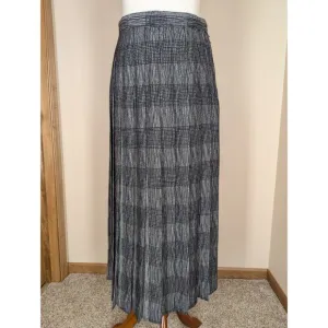 Vintage Schrader Separates 100% Wool Plaid Skirt Gray Black Midi Pleated Size 6