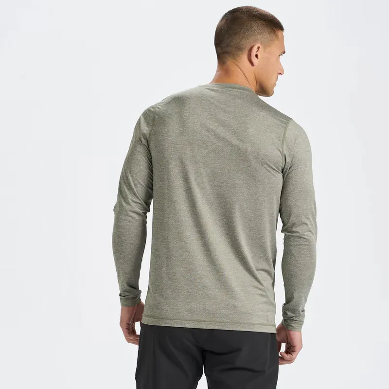 Vuori Long-Sleeve Tradewind Performance Tee