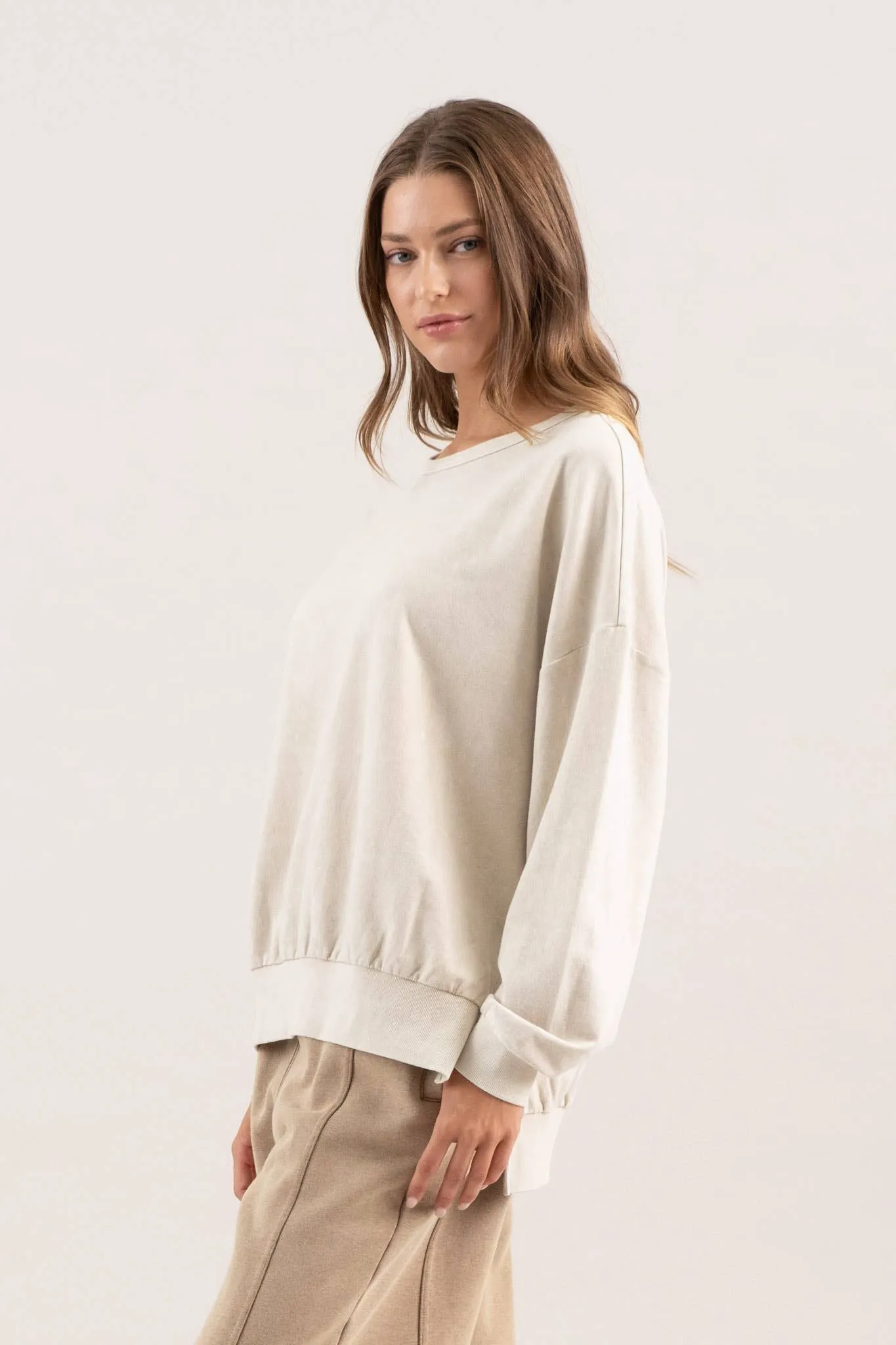 WASHED CREWNECK LONG SLEEVE KNIT TOP