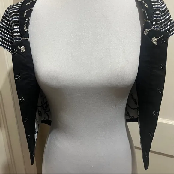 White House Black Market Women's 00 Tweed with Chain Short Sleeve Blazer Sexy!