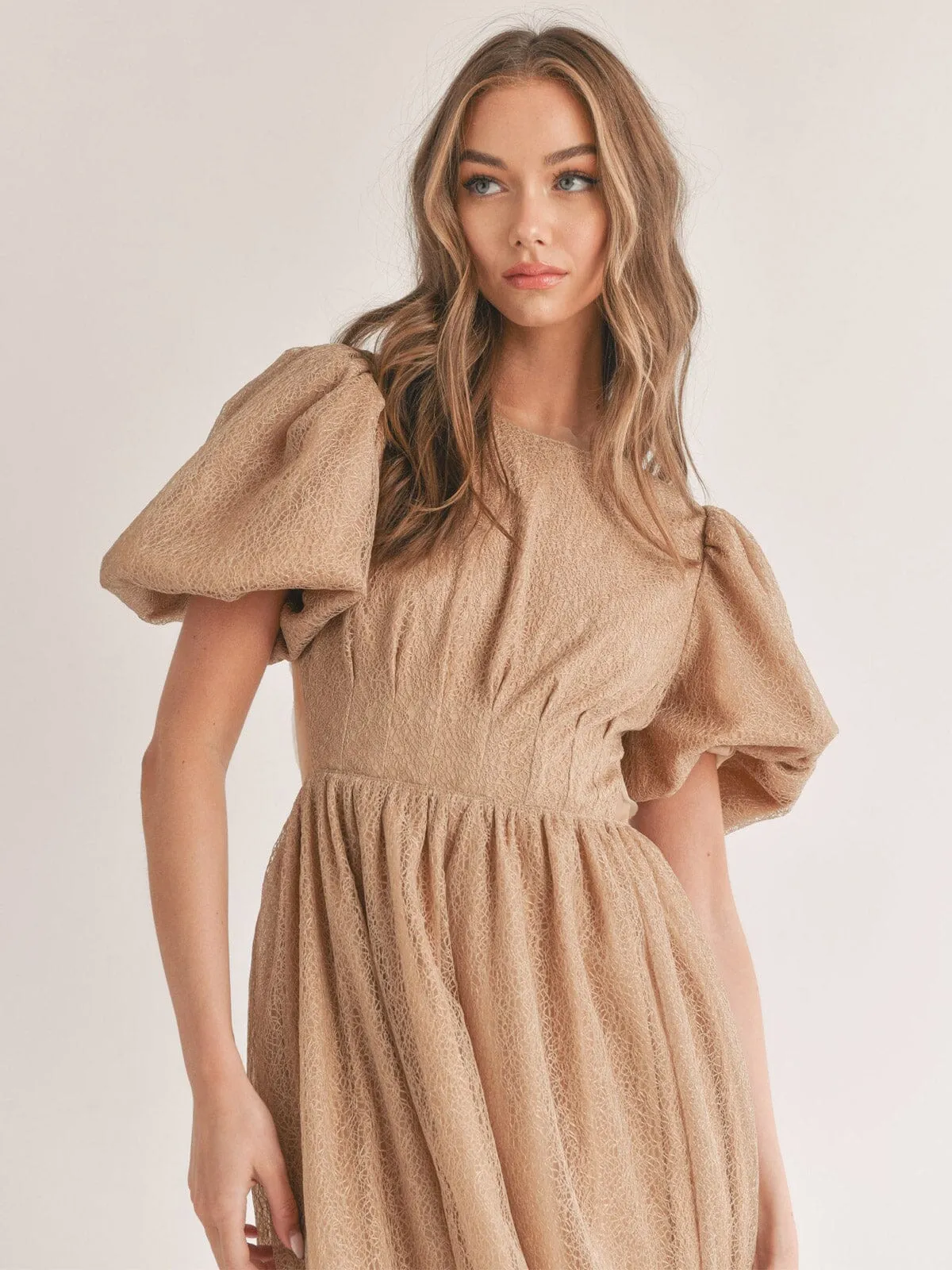 WOMEN'S SHORT PUFF SLEEVE ELASTIC WAIST OPEN BACK MAXI DRESS