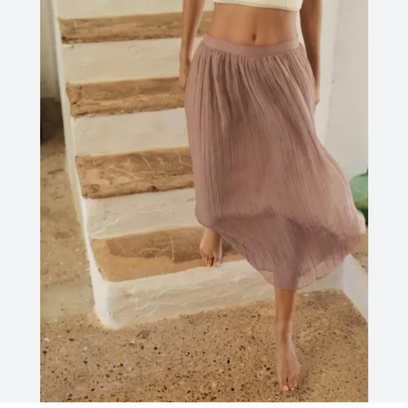 Zara wrinkle effect pink midi skirt